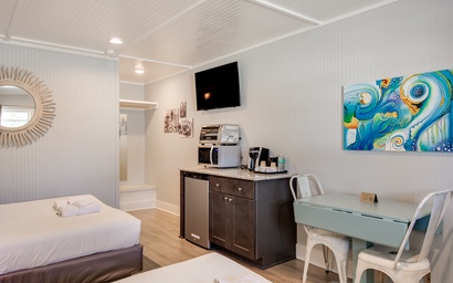 TH26: Croatan Sound Room 3