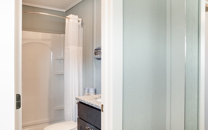 See Sea 23: Double Overhead 4