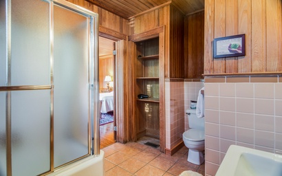 BB04: Billy's Room 5