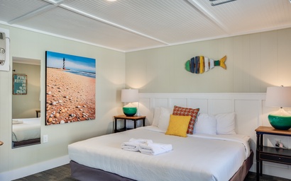 TH02: Wahoo Room