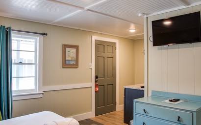 TH06: Yellowfin Room 3