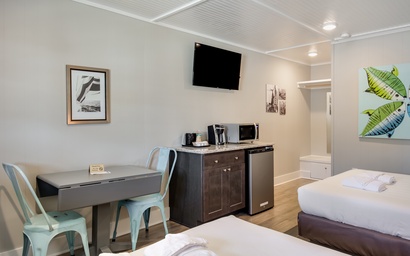 TH21: Ocracoke Inlet Room 4