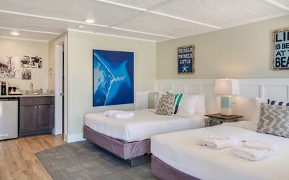 TH14: Sheepshead Room