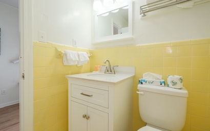 BS Room 7: King Room 6