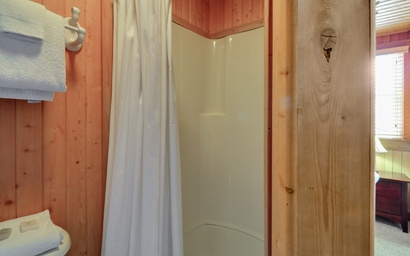 BB09: Ginny's Room 3