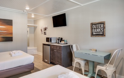 TH24: Oregon Inlet Room 3