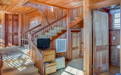 BB11: Lighthouse Suite 8