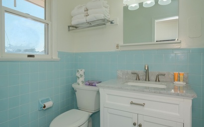 BS Room 5: King Room 6