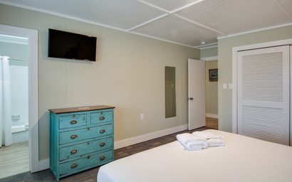 TH33: Diamond Shoals Suite 7