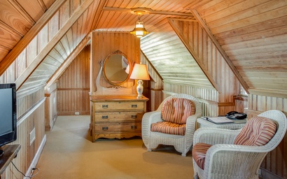 BB11: Lighthouse Suite 6