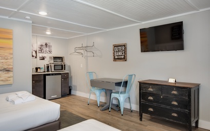 TH11: Black Drum Room 3