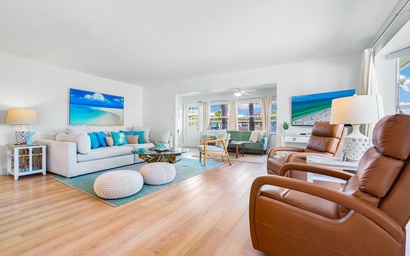 Featured Property Crystal Sands - Sea La Vie