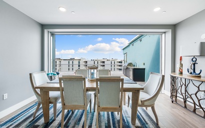 Beach House Residence - Penthouse 5