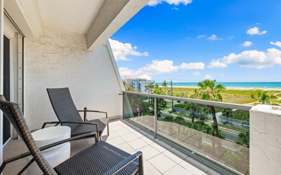 Tivoli by the Sea: 504 9