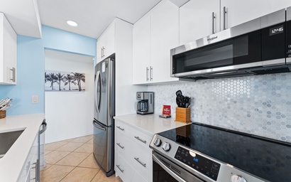 Our House at the Beach - 604E 6