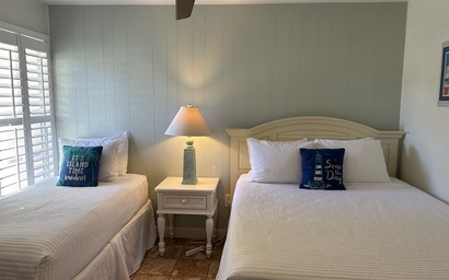 Siesta Beach House - 210 8