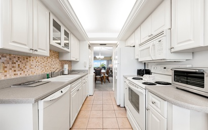 Tivoli by the Sea: 306 10