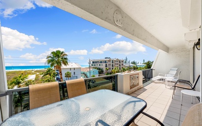 Tivoli by the Sea: 405 9