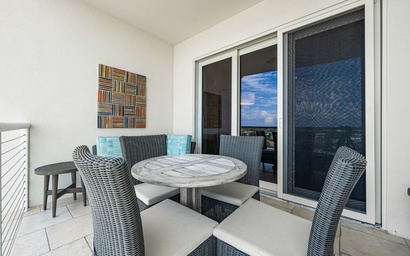Beach Residence, The Hyatt - 610 10