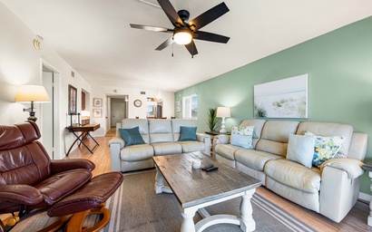 Tivoli by the Sea: 307 6