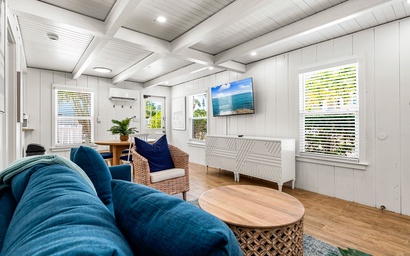 A Charming Beach Cottage - Unit B 10