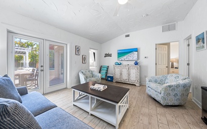 Crescent Coral - A Crescent Beach Villa 10