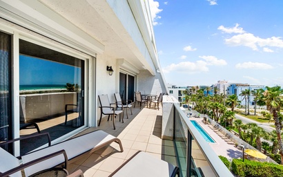 Tivoli by the Sea: 503 9