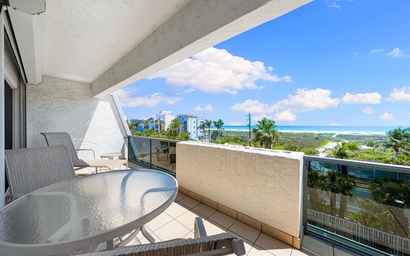 Tivoli by the Sea: 406 9