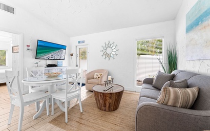 Crescent Cove - A Crescent Beach Villa 7