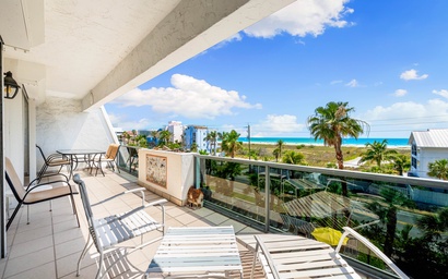 Tivoli by the Sea: 405 2