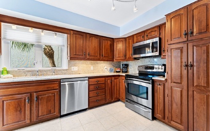 Coastal Surfside - 298 8