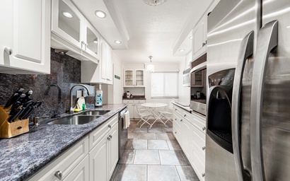 Tivoli by the Sea: 207 10