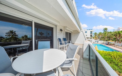 Tivoli by the Sea: 204 10