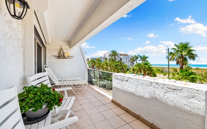 Tivoli by the Sea: 306 9