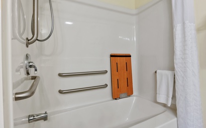 ADA Room with 2 Queens at Bayshore Resort 5