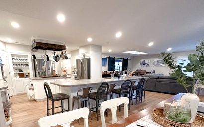 The Attic near Cedar Point - Sleeps 15!