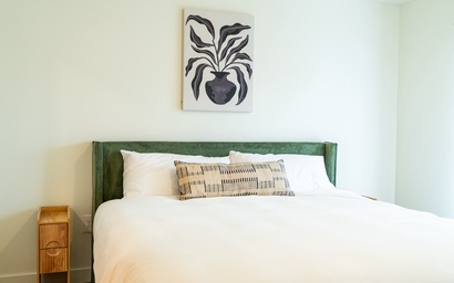 Trolley District 2 Bedroom Suite - Sleeps 8 6