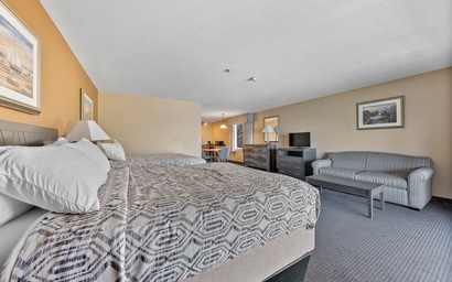 Lakeview Suite at Bayshore Resort 6