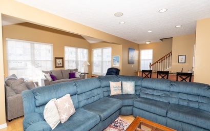 5 Bedroom Beach House in Old Homestead 5