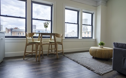 One Bedroom Apt Downtown 2