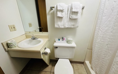 Room with 1 Double Quality Lodge 3