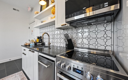 Washington Boutique 1 Bedroom Suite 6