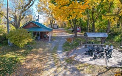 Whispering Walleye Camp - Sleeps 22 4