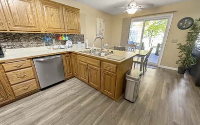 * On Island Time at Kelleys! 6