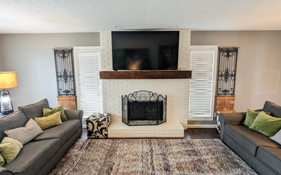 5 Bedroom Family Gathering Home with Indoor Hot Tub 4