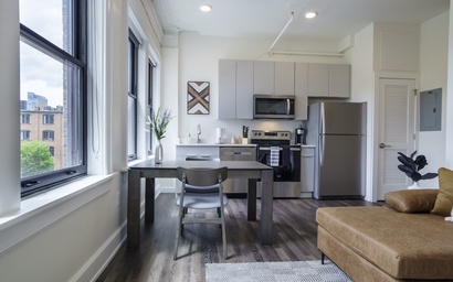 NEW Fully Stocked Modern Unit 4