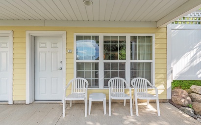 Glacier Suite at Kelley's Island Venture Resort 6