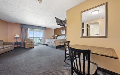 King Suite at Bayshore Resort 5