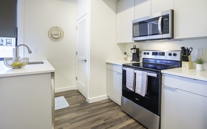 One Bedroom Apt Downtown 3