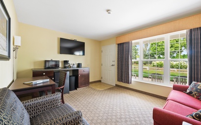 Glacier Suite at Kelley's Island Venture Resort 2